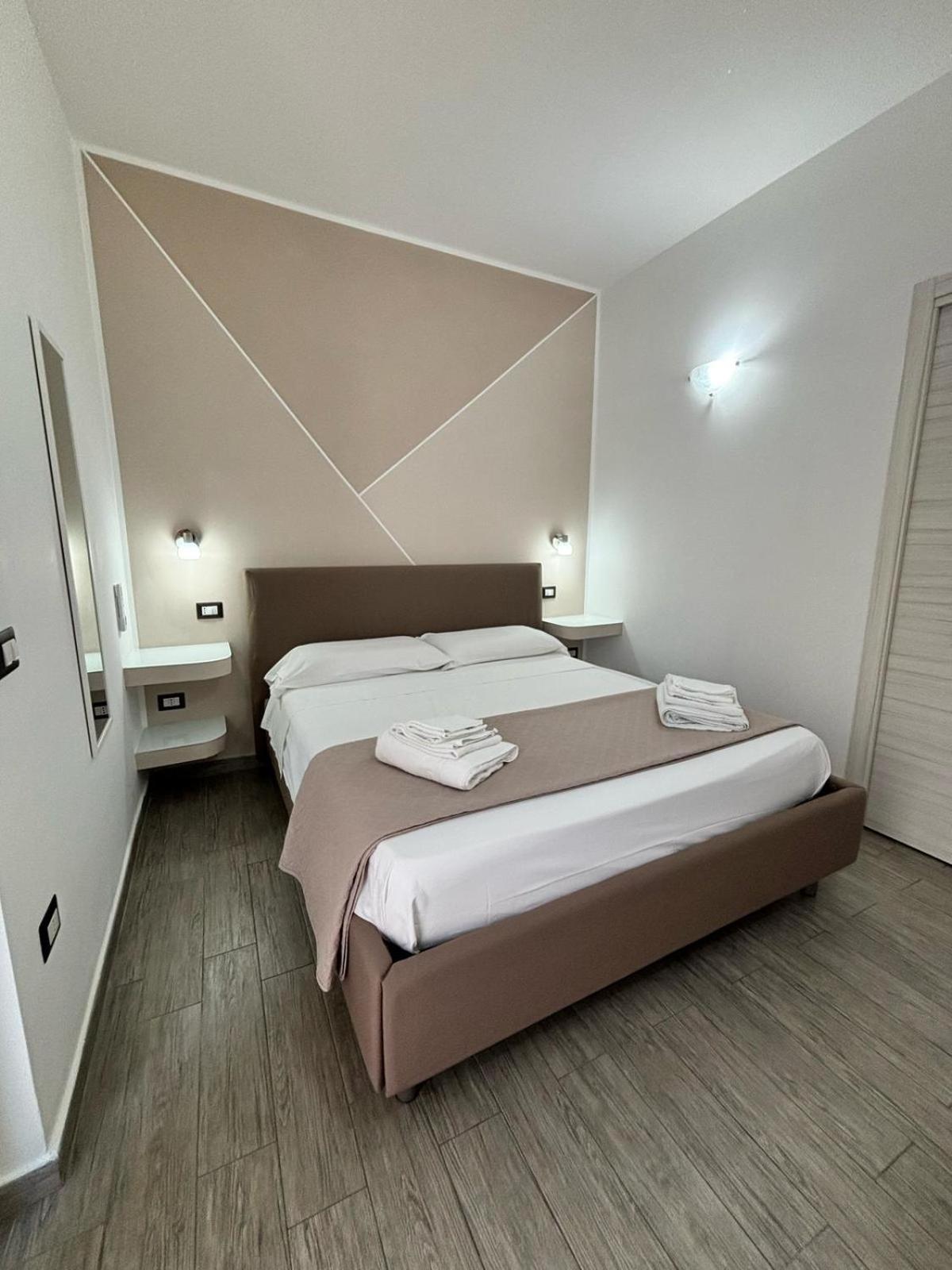 Residenza Magnolia Bed & Breakfast โตรเปอา ภายนอก รูปภาพ
