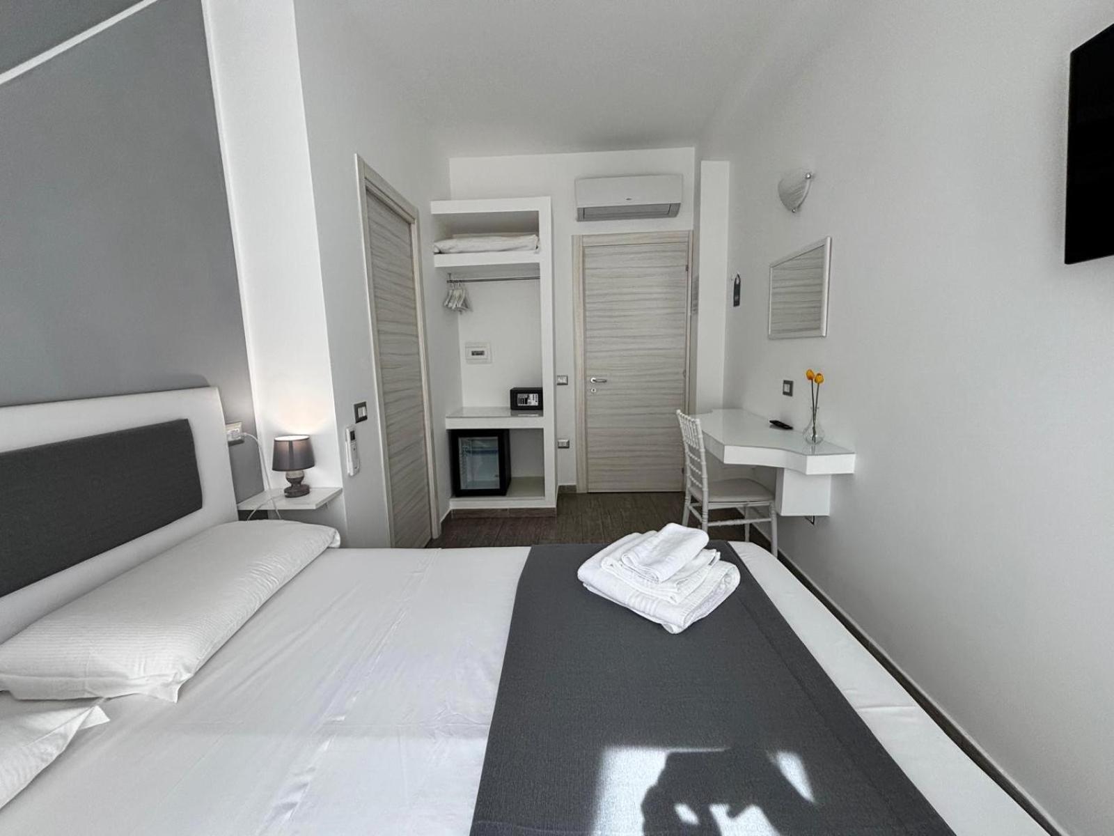 Residenza Magnolia Bed & Breakfast โตรเปอา ภายนอก รูปภาพ