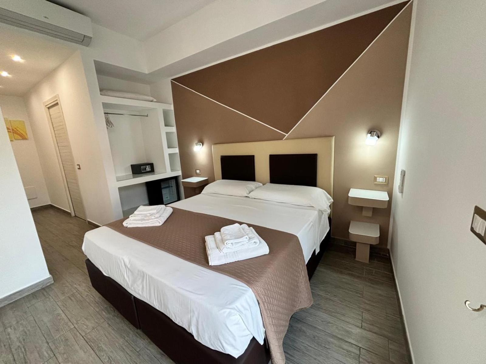 Residenza Magnolia Bed & Breakfast โตรเปอา ภายนอก รูปภาพ