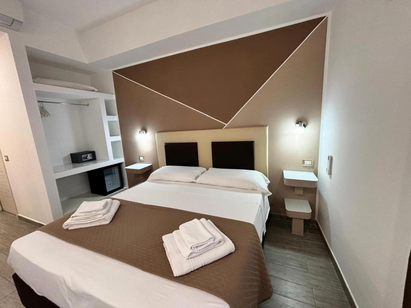 Residenza Magnolia Bed & Breakfast โตรเปอา ภายนอก รูปภาพ