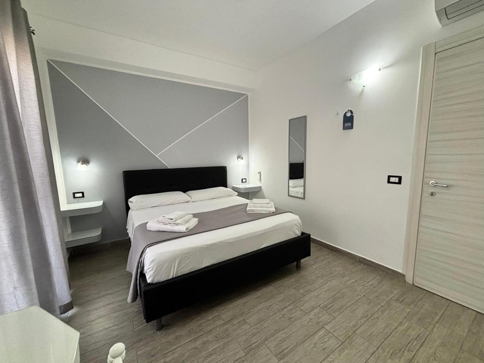 Residenza Magnolia Bed & Breakfast โตรเปอา ภายนอก รูปภาพ